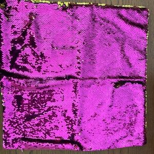 Reversible sequin pillowcase